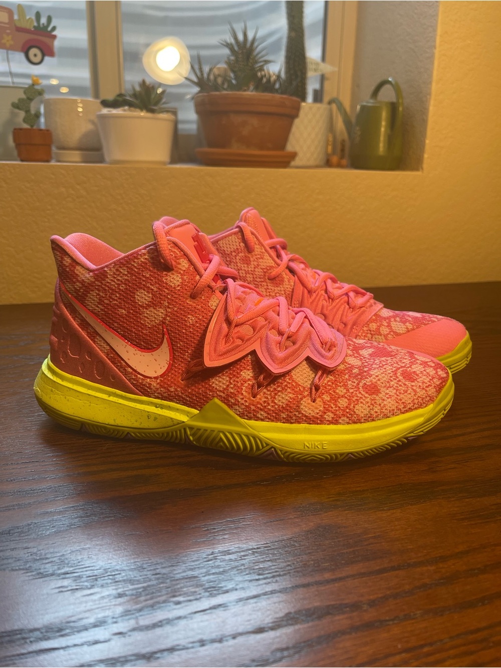 Nike Kyrie 5 x SpongeBob Patrick Star Sneakers
